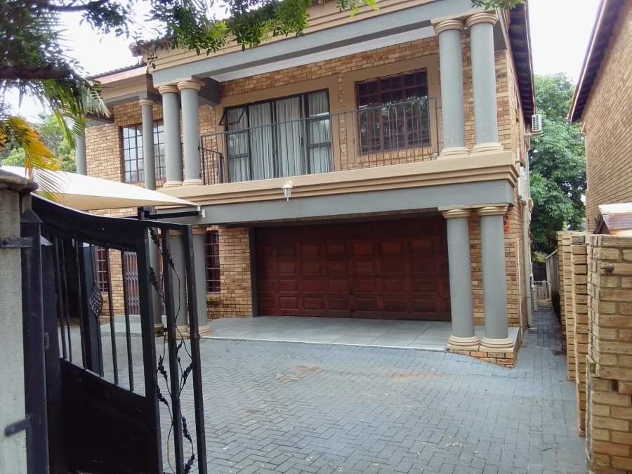 To Let 4 Bedroom Property for Rent in Safari Gardens North West